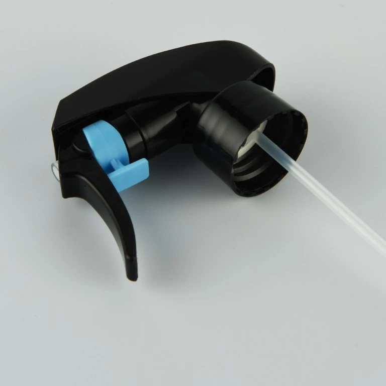 Trigger Sprayer vs Finger Pump Which Wins on Hair-Care Shelf 4 Trigger Sprayer vs Finger Pump Which Wins on Hair-Care Shelf 4