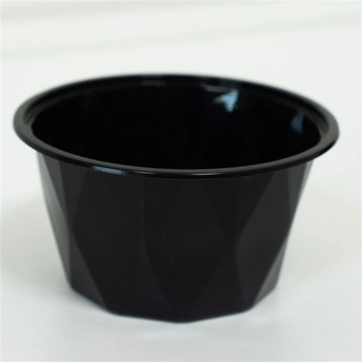 Plastic Bowls for Every Dish - From Salads to Soups (3) Plastic Bowls for Every Dish - From Salads to Soups (3)